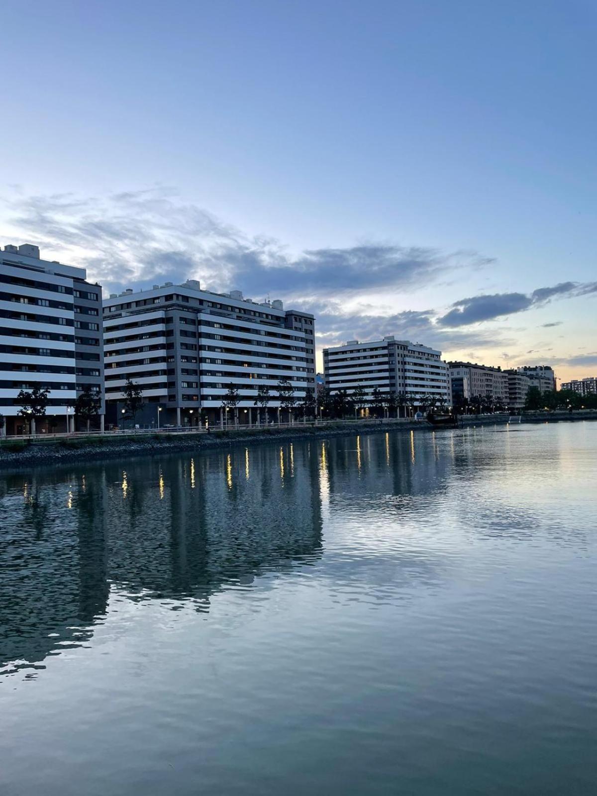 Modern Bilbao Barakaldo Exterior foto