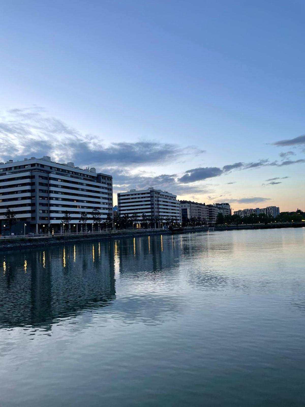 Modern Bilbao Barakaldo Exterior foto